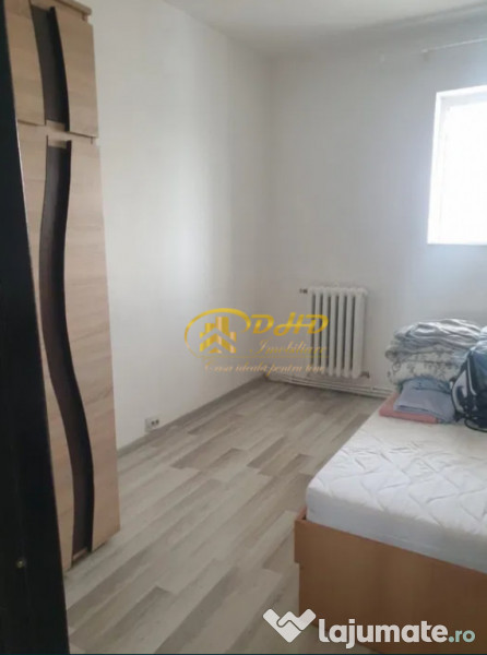 NICOLINA, Ap. 3 cam, Decomandat