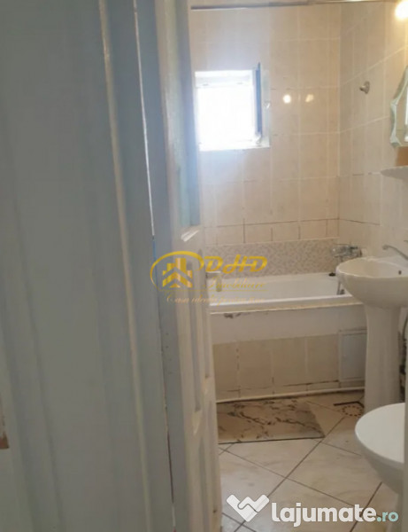 NICOLINA, Ap. 3 cam, Decomandat