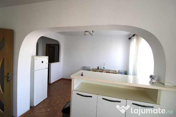 Apartament cu 3 camere in zona I. C. Frimu (pe Nae Leonard) 