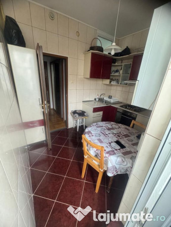 Apartament 3 camere zona Peninsulara
