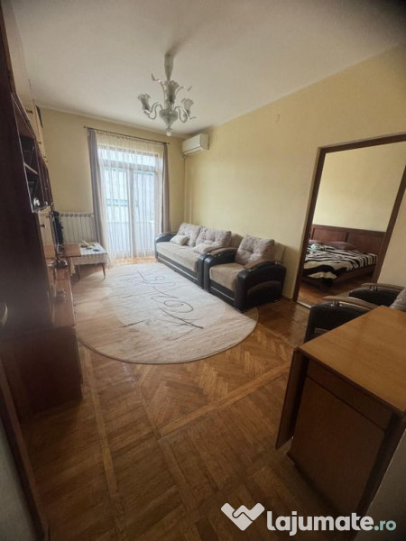 Apartament 3 camere zona Peninsulara