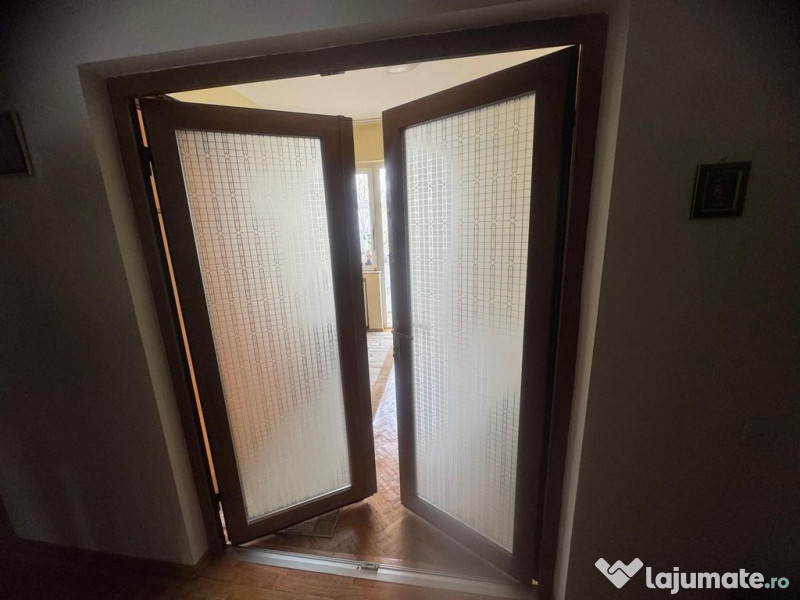 Apartament 3 camere zona Peninsulara