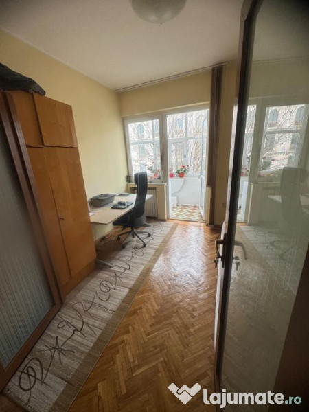 Apartament 3 camere zona Peninsulara