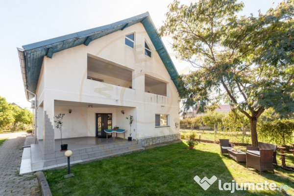 Casa visurilor cu livada roditoare si gradina amenajata 