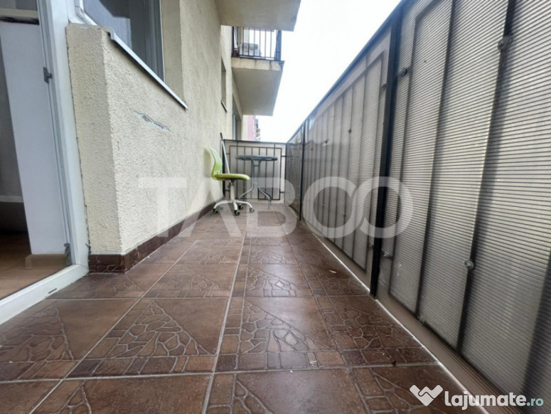 Apartament 2 camere etaj intermediar de inchiriat cu balcon 