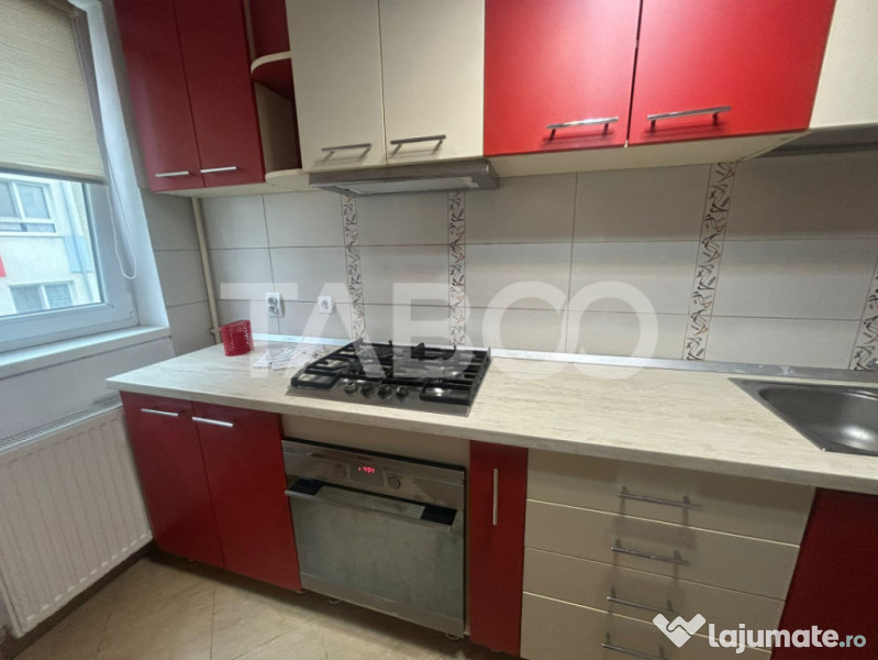 Apartament 2 camere etaj intermediar de inchiriat cu balcon 