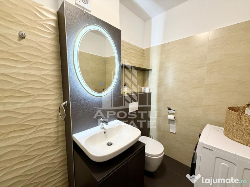 Apartament 2 camere, curte proprie, loc de parcare, Toron... 