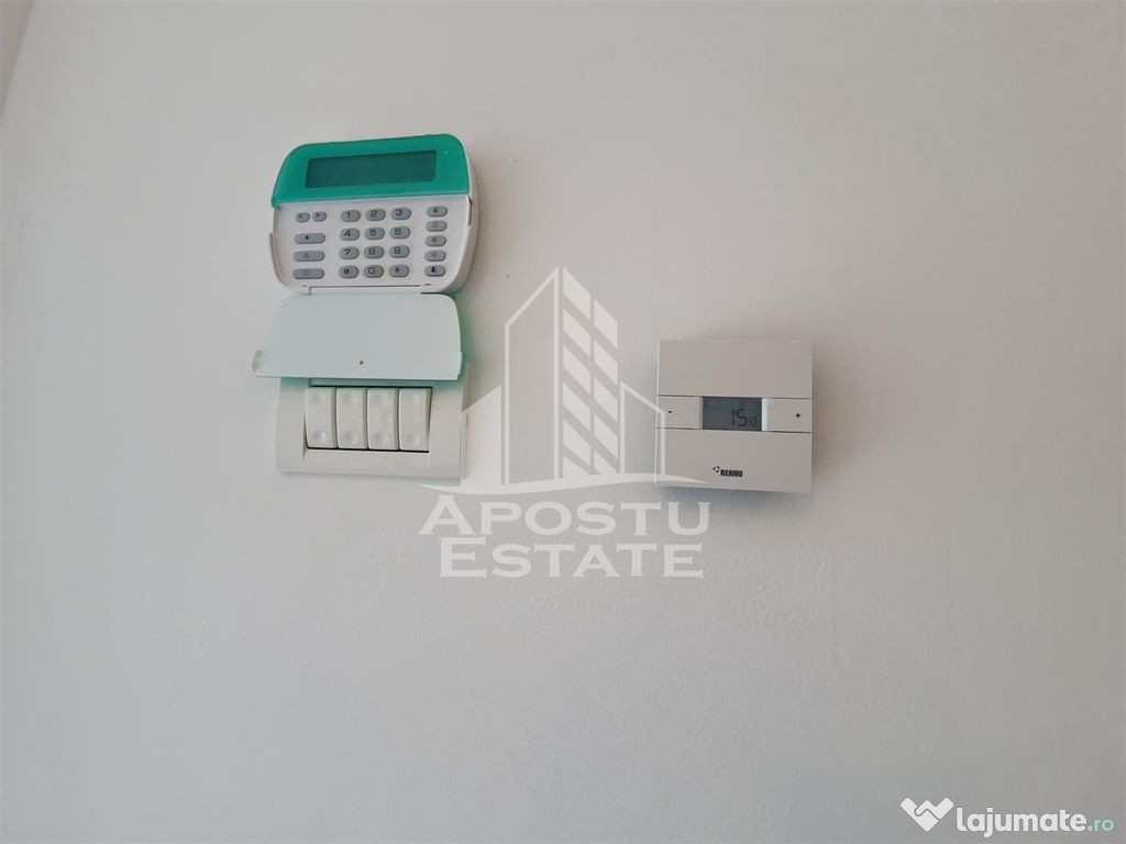 Spatiu comercial 43 mp + loc parcare, in zona Balcescu 