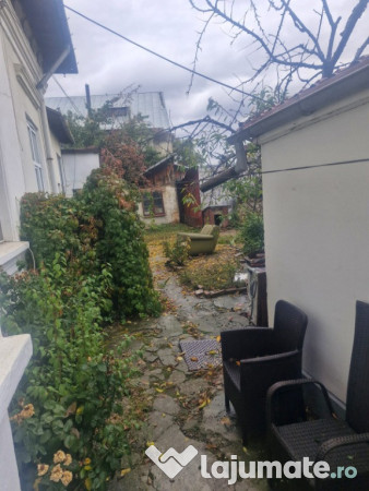 Casa interbelica zona semicentrala Buzau 