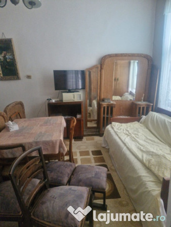 Casa interbelica zona semicentrala Buzau 