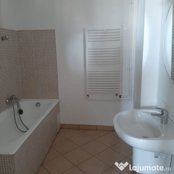 Apartament 4 camere Magheru (Piata Amzei) 
