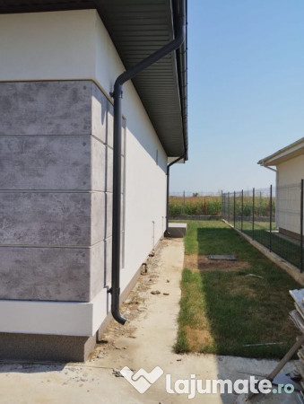 Casa individuala pe un singur nivel!