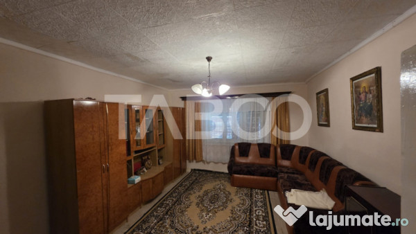 Casa de vanzare in sat Deal comuna Calnic judetul Alba 