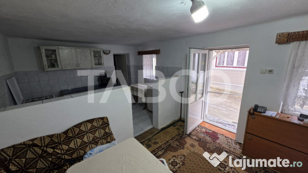 Casa de vanzare in sat Deal comuna Calnic judetul Alba 