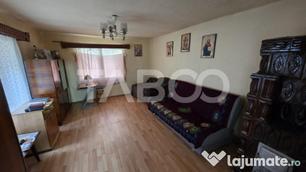 Casa de vanzare in sat Deal comuna Calnic judetul Alba 