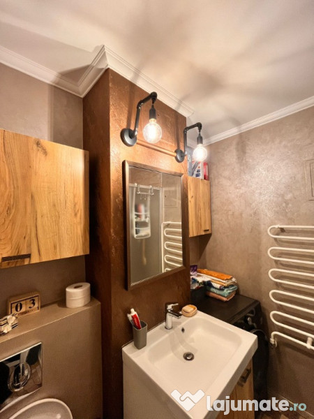 Apartament 3 camere decomandat, etaj intermediar, zona Garii