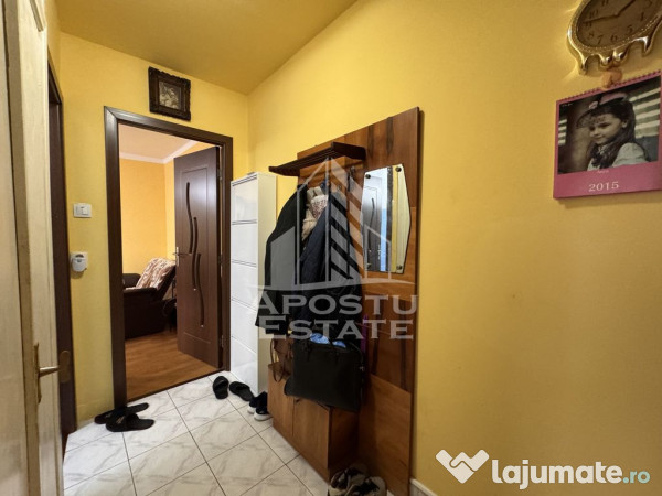 Apartament 2 camere | Etaj 2/4 | Centrala proprie | Zona ...
