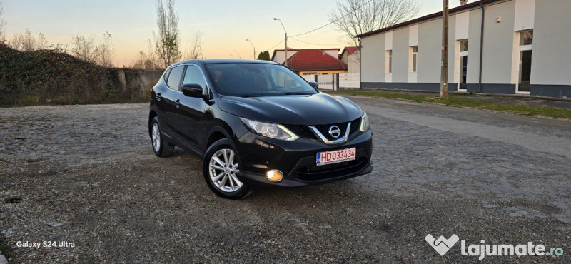 Nissan Qashqai/2015/1,2 DIG-T/116 CP/95900KM/Clima/Senzori/Pilot/Led 