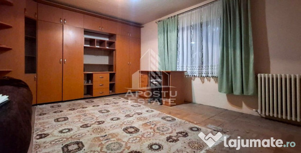 Apartament spatios, cu 2 camere decomandat