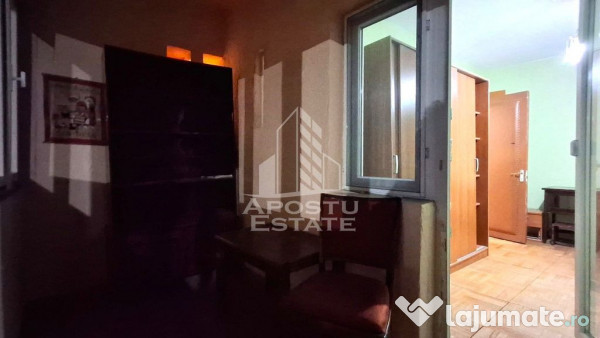 Apartament spatios, cu 2 camere decomandat