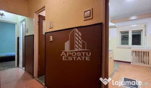 Apartament spatios, cu 2 camere decomandat