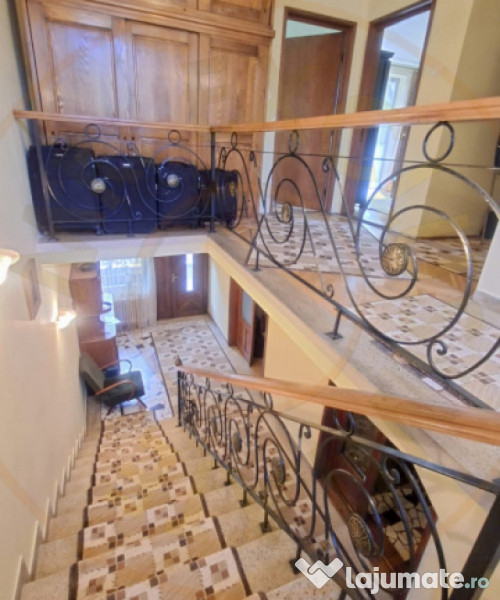 Casa Centrala de vanzare - Strada Rahovei Pitesti