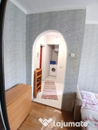 Garsoniera de inchiriat in zona Drumul Taberei 