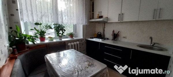 Garsoniera de inchiriat in zona Chibrit