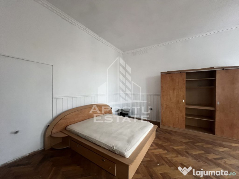 De VÂNZARE - apartament 3 camere zona Maria 