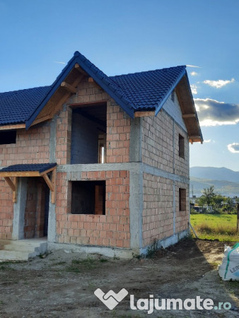 Casa in Talmaciu cartier privat de 12 parcele 