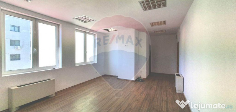 Birou de închiriat în Brașov zona centrală în clădi...