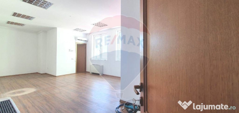 Birou de închiriat în Brașov zona centrală în clădi...