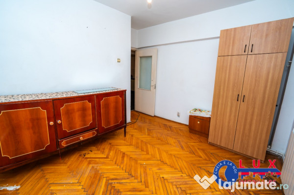 ID 3632 - Apartament 3 camere de vanzare -Str. Mircea Voda