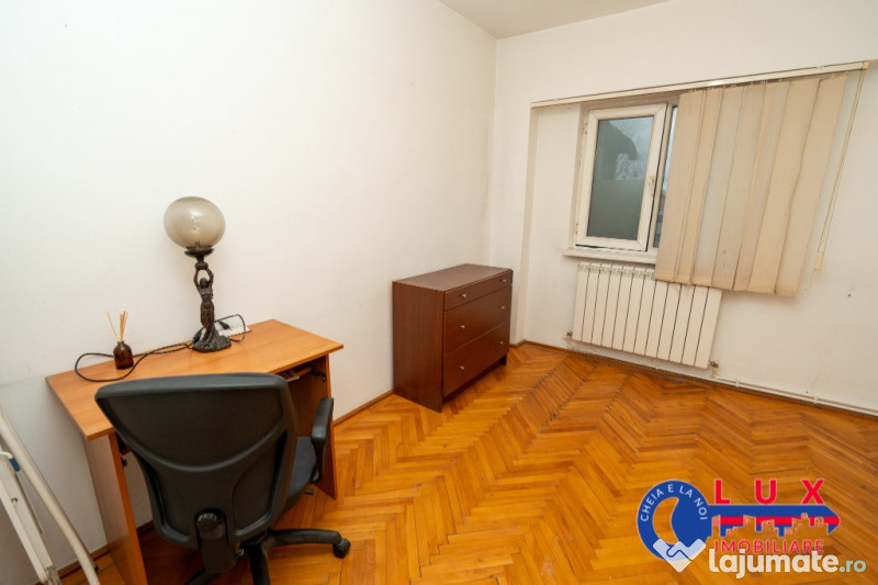ID 3632 - Apartament 3 camere de vanzare -Str. Mircea Voda