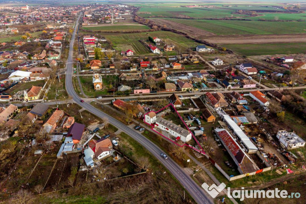 Clădire potrivită pentru proiecte educaționale sau de ...