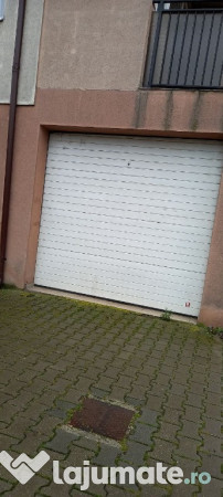 Inchiriez Garaj Telecomandă z. Supraveg. Dambu P. - Utilități incluse! 