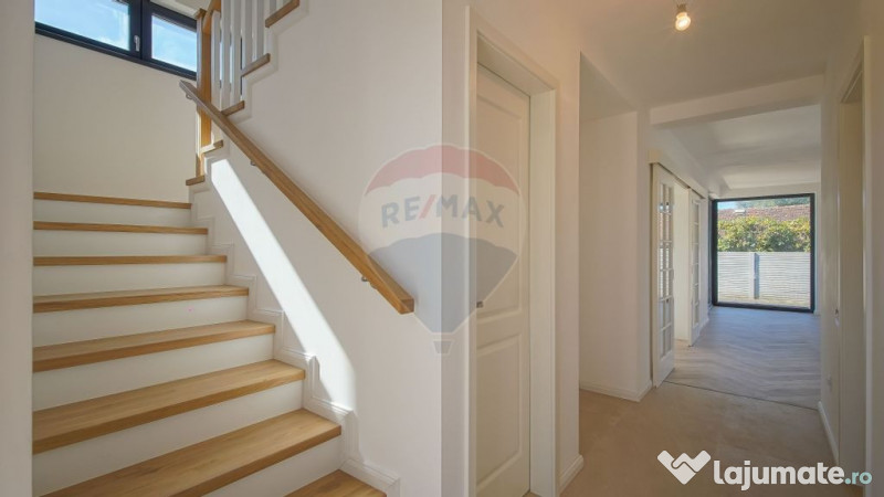 Casă / Vilă cu 5 camere de vânzare