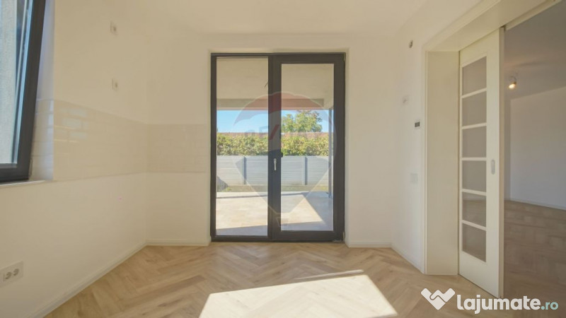 Casă / Vilă cu 5 camere de vânzare