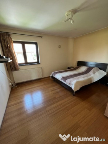 Casa 5 camere, P+1+Pod, toate utilitatile