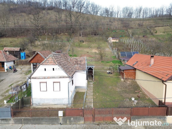 Casă la țară in Transilvania - sat sasesc Păucea, jud...