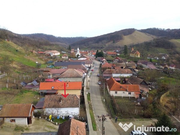Casă la țară in Transilvania - sat sasesc Păucea, jud...
