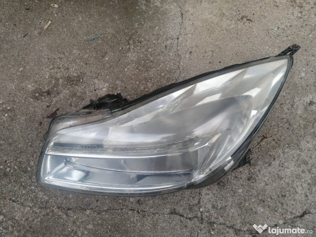 Faruri Opel Insignia 