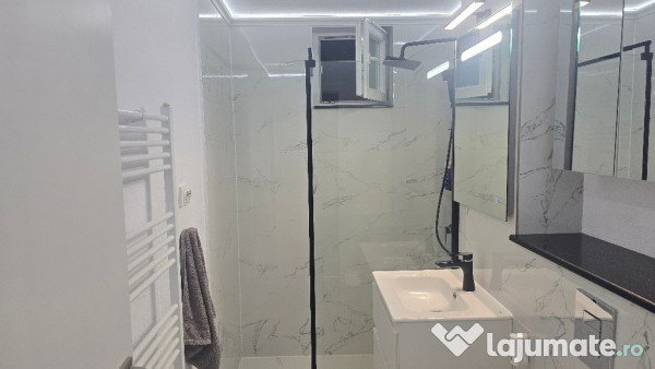 Vand apartament 3 c. dec.,Deva, Imp.Traian, etaj 1, mobilat, PARCARE