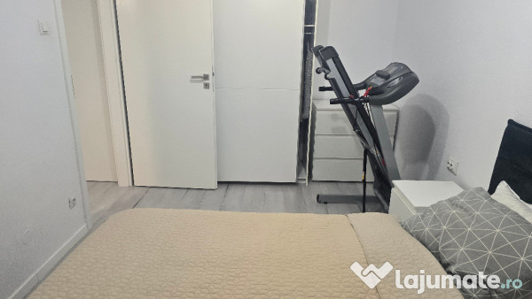 Vand apartament 3 c. dec.,Deva, Imp.Traian, etaj 1, mobilat, PARCARE