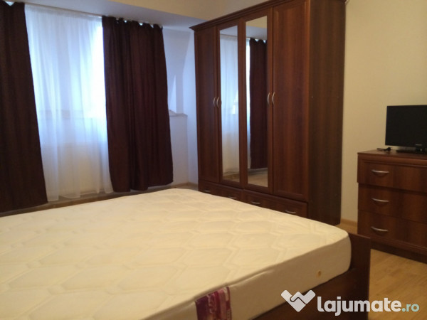 Apartament spatios cu doua dormitoare si doua baii 