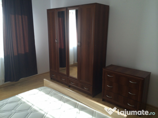 Apartament spatios cu doua dormitoare si doua baii 