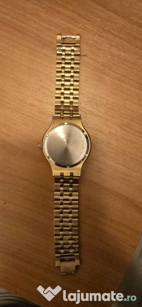 Ceas de cuarț Astron placat cu aur, cu un afișaj de zi! 