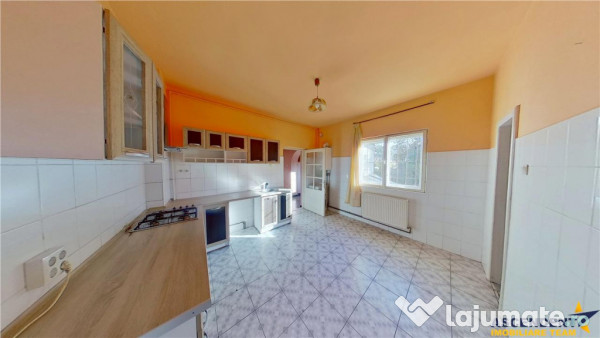 3D! Apartament in casa:recomandat locuinta sau business, Gar 