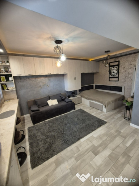 Tomis suite regim hotelier studio