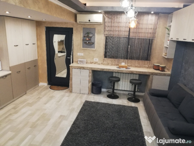 Tomis suite regim hotelier studio